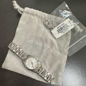 Michael Kors New Silver Watch